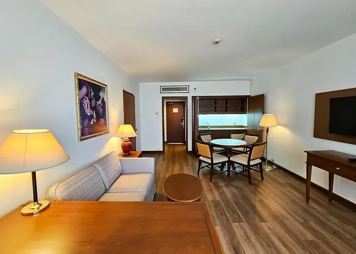 Ramada By Wyndham D Ma Hotel 4*