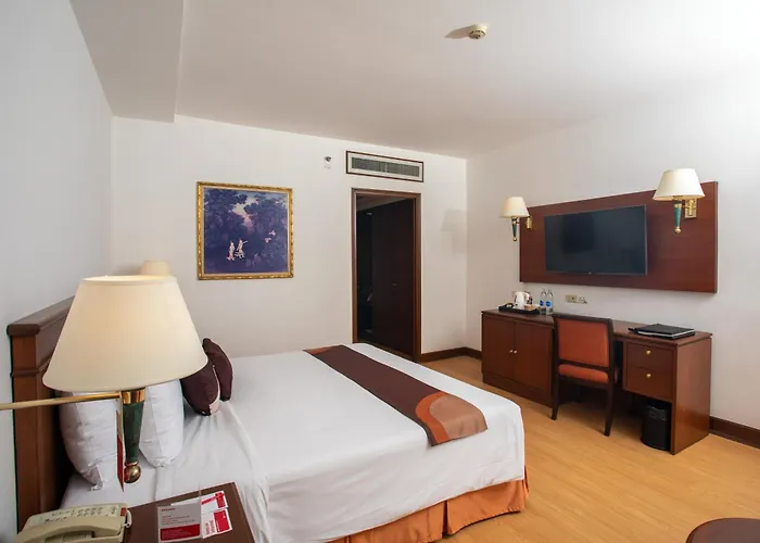 Hotel Ramada By Wyndham D Ma 4*